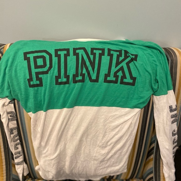 Kiss me I’m lucky Long sleeve - Picture 3 of 5